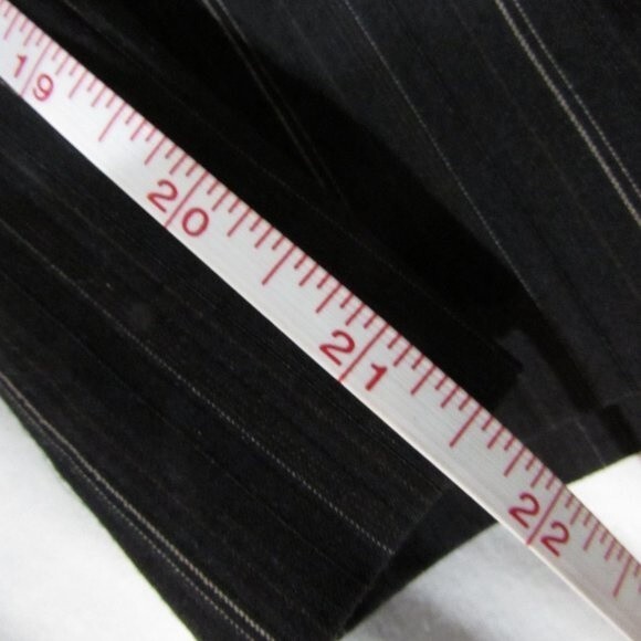 CHICO'S SIZE 3 PINSTRIPED CAPRI DRESS PANTS FRONT ZIP OFFICE CASUAL SIZE LARGE - Picture 10 of 13